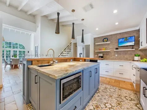 5900 SW 100th Terrace Pinecrest FL 33156