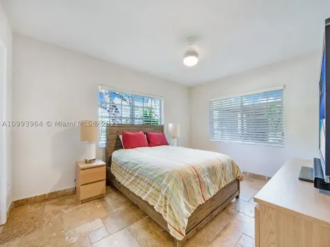 5900 SW 100th Terrace Pinecrest FL 33156