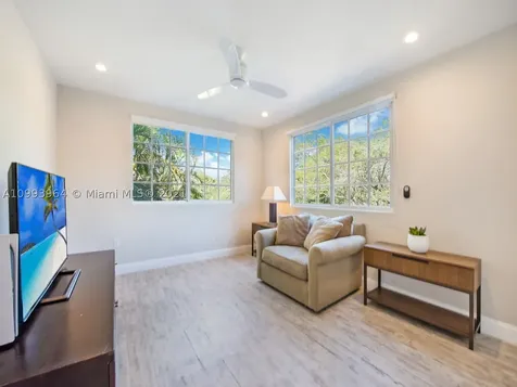 5900 SW 100th Terrace Pinecrest FL 33156