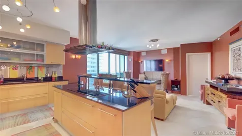 400 Alton Road Miami Beach FL 33139