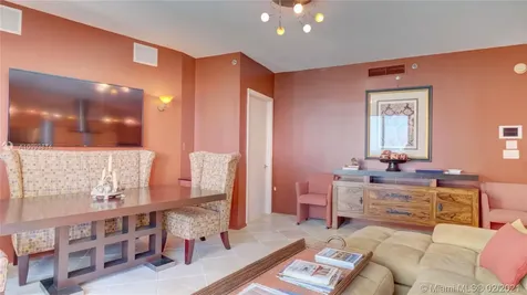 400 Alton Road Miami Beach FL 33139