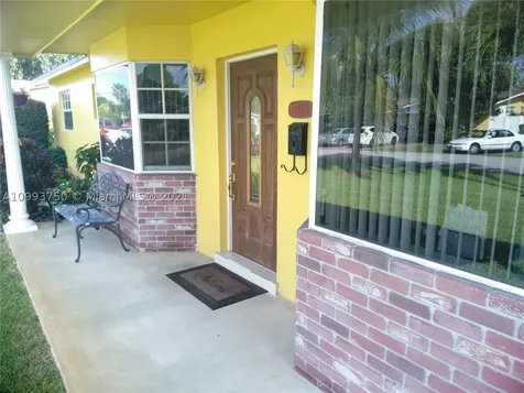 7120 SW 10th Court Pembroke Pines FL 33023