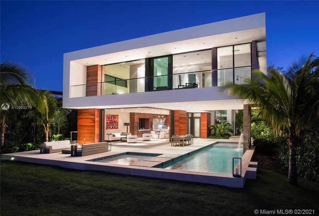 421 N Hibiscus Drive Miami Beach FL 33139