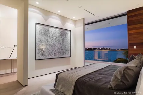 421 N Hibiscus Drive Miami Beach FL 33139
