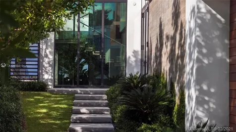 421 N Hibiscus Drive Miami Beach FL 33139