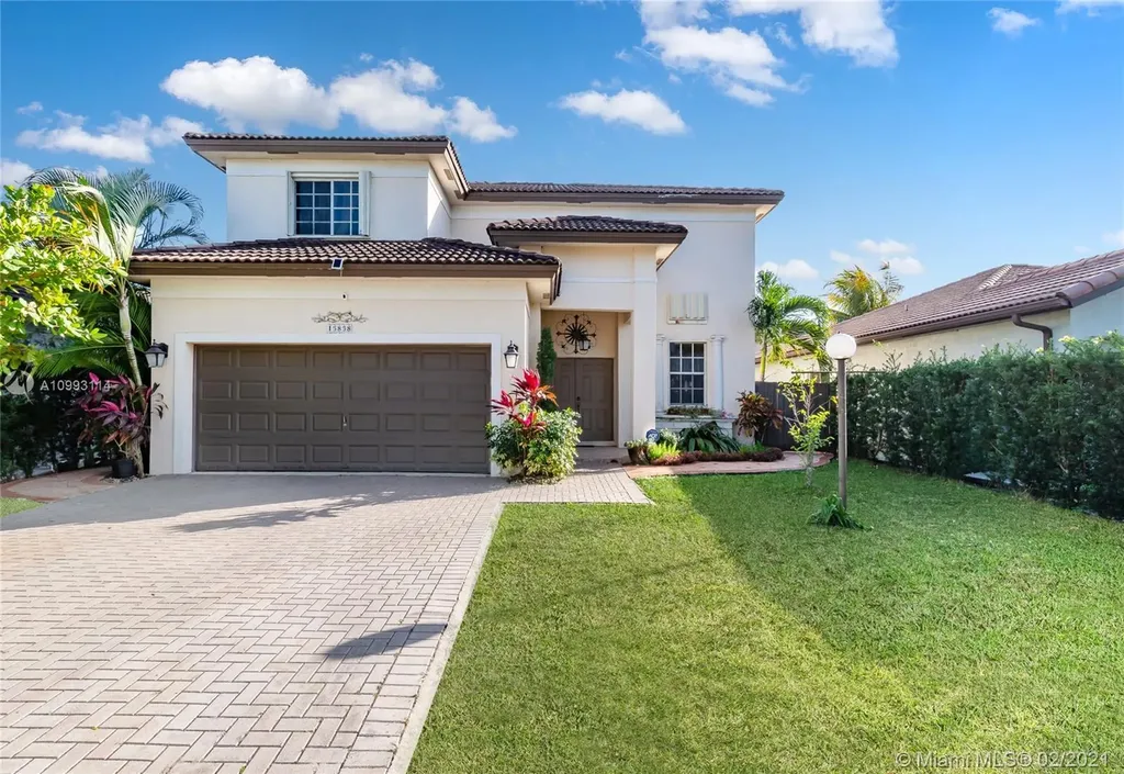 15858 SW 138th Terrace Miami FL 33196