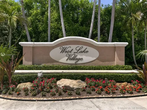 1125 Lemonwood Street Hollywood FL 33019