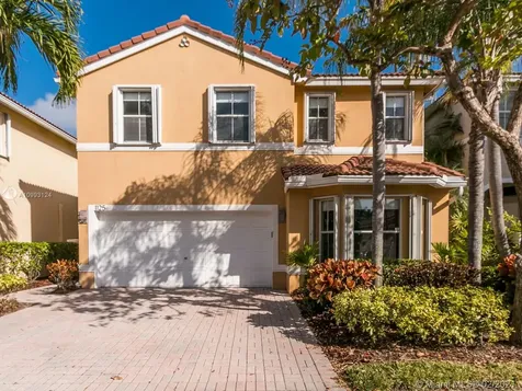 1125 Lemonwood Street Hollywood FL 33019