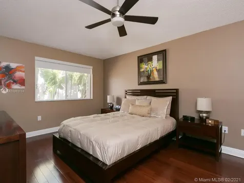 1125 Lemonwood Street Hollywood FL 33019