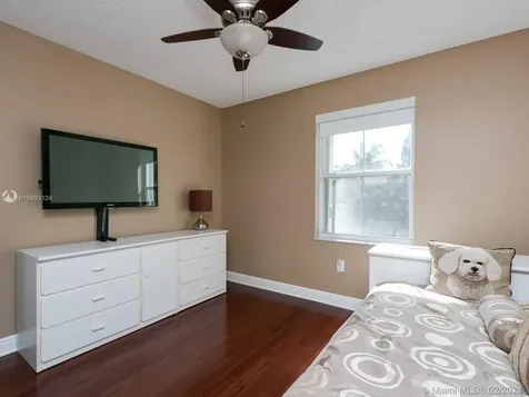 1125 Lemonwood Street Hollywood FL 33019
