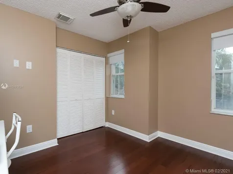 1125 Lemonwood Street Hollywood FL 33019