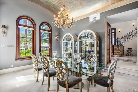 2571 Del Lago Drive Fort Lauderdale FL 33316