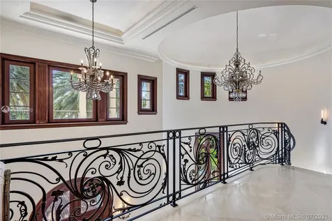 2571 Del Lago Drive Fort Lauderdale FL 33316