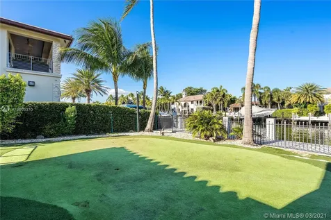 2571 Del Lago Drive Fort Lauderdale FL 33316
