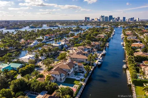 2571 Del Lago Drive Fort Lauderdale FL 33316