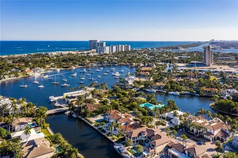 2571 Del Lago Drive Fort Lauderdale FL 33316