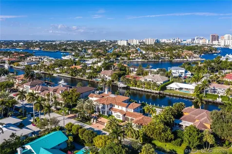 2571 Del Lago Drive Fort Lauderdale FL 33316