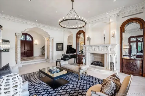 2571 Del Lago Drive Fort Lauderdale FL 33316
