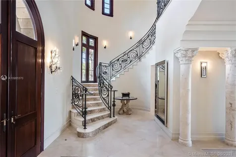 2571 Del Lago Drive Fort Lauderdale FL 33316