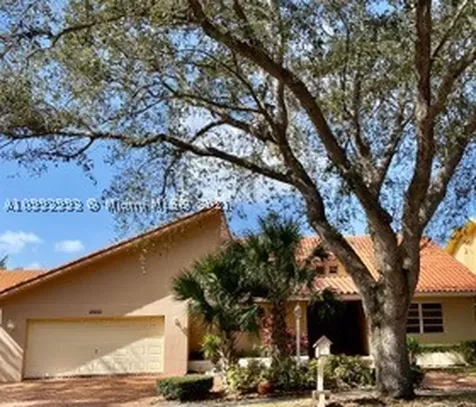 16800 NW 83rd Place Miami Lakes FL 33016