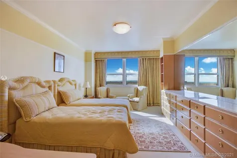 445 Grand Bay Drive Key Biscayne FL 33149