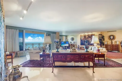 445 Grand Bay Drive Key Biscayne FL 33149