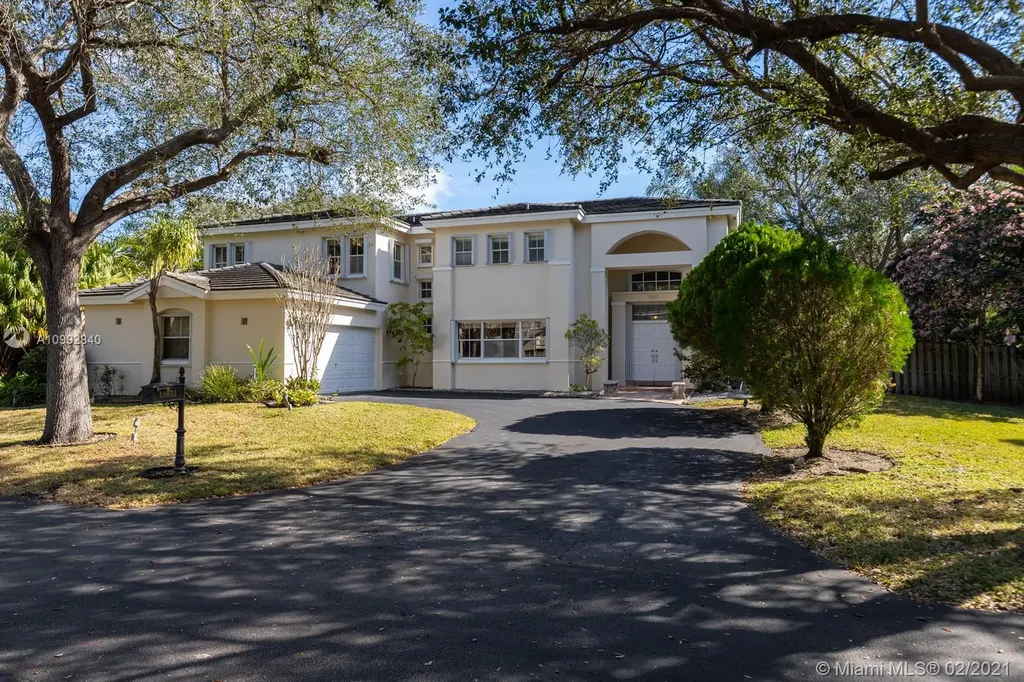 15021 SW 76th Court Palmetto Bay FL 33158