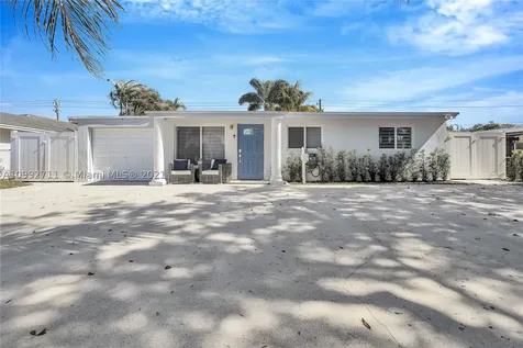 2615 N 66th Avenue Hollywood FL 33024
