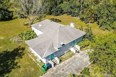 19930 SW 256th Street Homestead FL 33031
