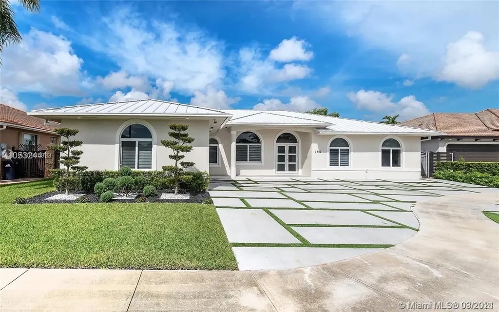 3742 SW 133rd Court Miami FL 33175