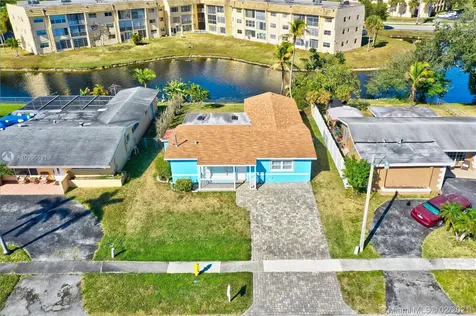 8391 NW 29th Street Sunrise FL 33322