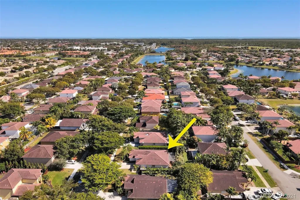 9024 SW 212th Lane Cutler Bay FL 33189