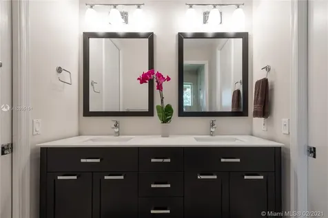 3190 Willow Lane Weston FL 33331