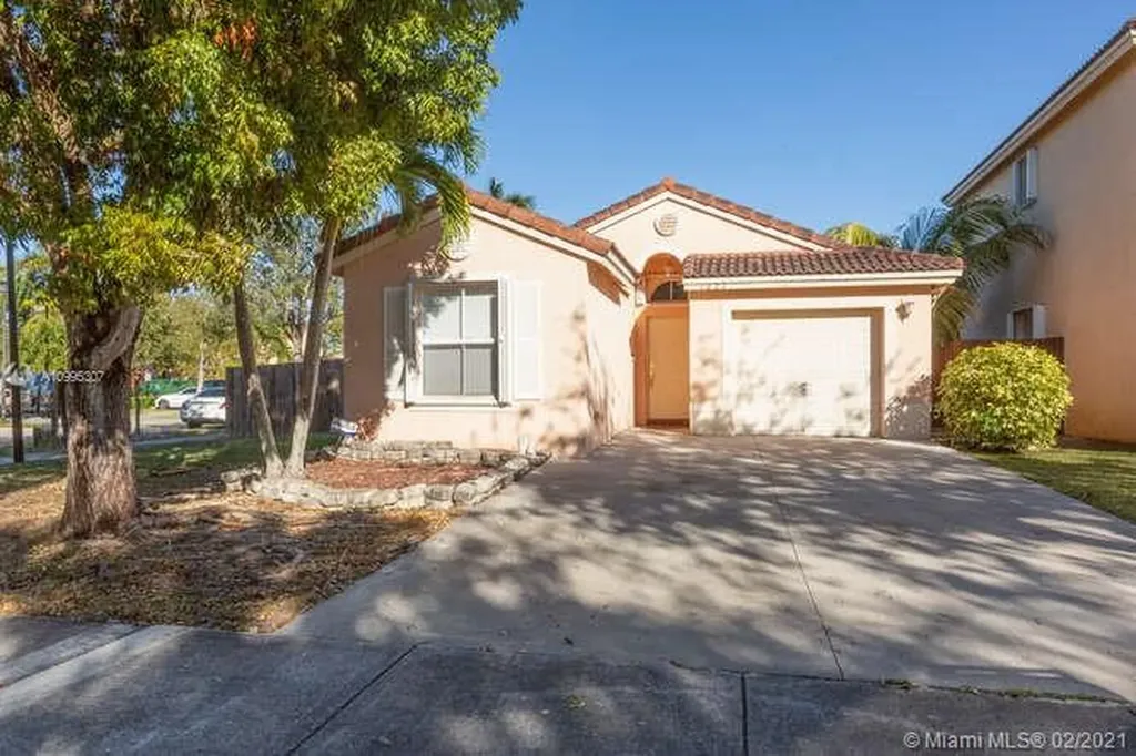 1021 SE 19th Avenue Homestead FL 33035