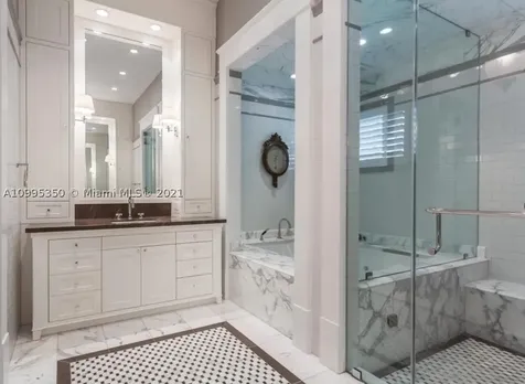 4720 SW 76th Terrace Miami FL 33143