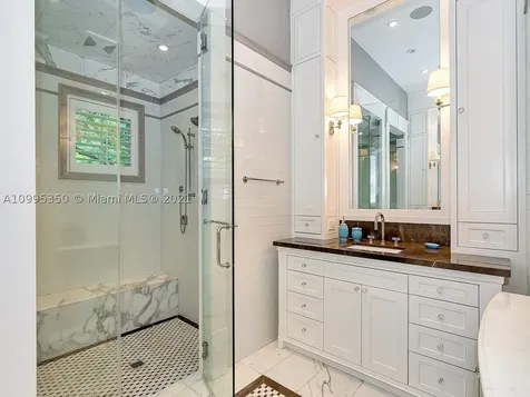 4720 SW 76th Terrace Miami FL 33143