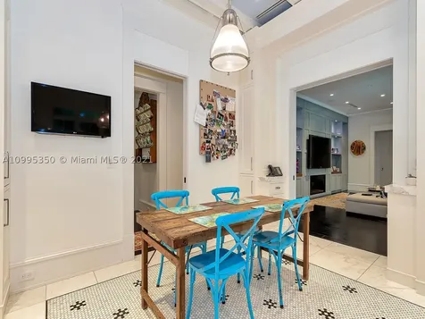 4720 SW 76th Terrace Miami FL 33143