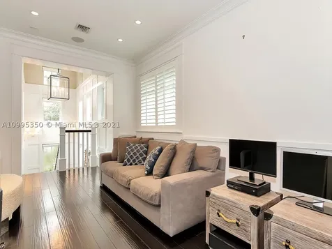4720 SW 76th Terrace Miami FL 33143