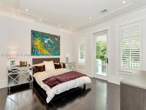 4720 SW 76th Terrace Miami FL 33143