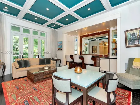 4720 SW 76th Terrace Miami FL 33143
