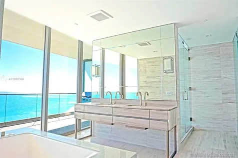 18975 Collins Avenue Sunny Isles Beach FL 33160