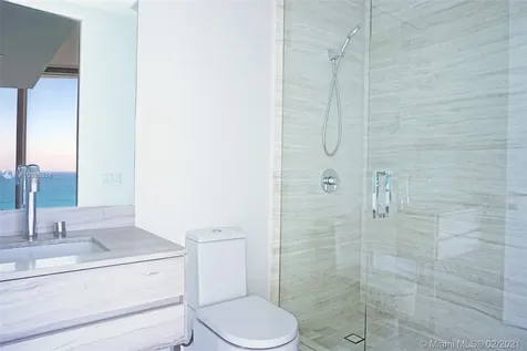18975 Collins Avenue Sunny Isles Beach FL 33160