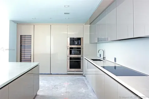 18975 Collins Avenue Sunny Isles Beach FL 33160