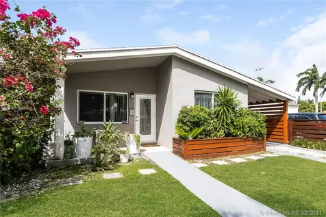 6924 Trouville Esplanade Miami Beach FL 33141