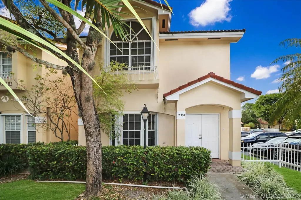 15376 SW 111th Street Miami FL 33196