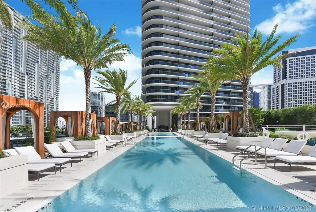 801 S Miami Avenue Miami FL 33130