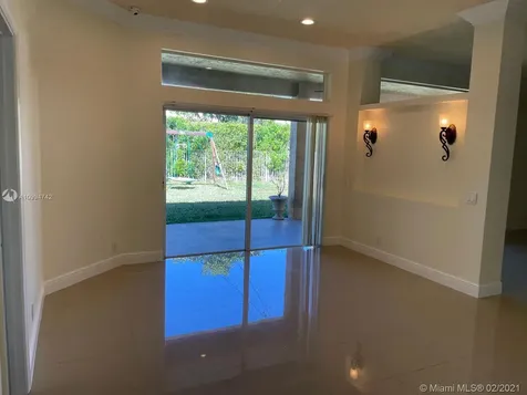 1587 Sandpiper Circle Weston FL 33327