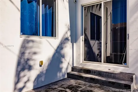 3412 SW 22nd Terrace Miami FL 33145
