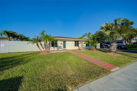 19800 SW 101st Court Cutler Bay FL 33157