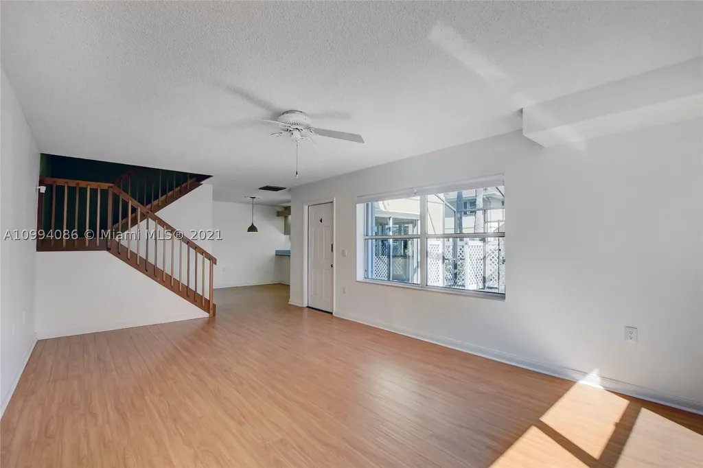 30 Clinton Court Royal Palm Beach FL 33411